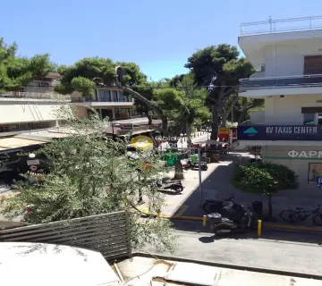Office 200m<sup>2</sup> for rent photo 2