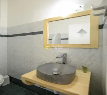 Hotel 370m<sup>2</sup> for sale photo 14