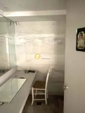 Store 99m<sup>2</sup> for sale photo 1