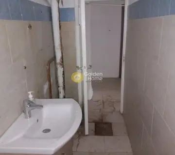 店铺 96m<sup>2</sup> for rent photo 8