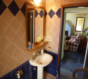 Independent Maisonette 221m<sup>2</sup> for sale photo 40