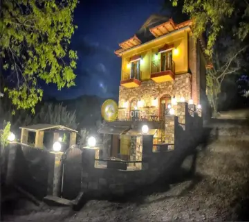 Hotel 250m<sup>2</sup> for sale photo 4335435