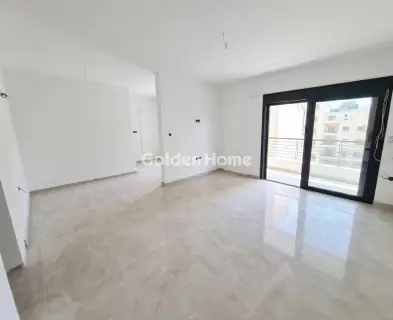 Independent Maisonette 82m<sup>2</sup> for sale photo 2
