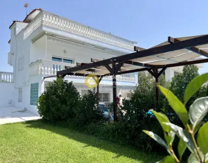 Independent Building 205m<sup>2</sup> for sale photo 4341554