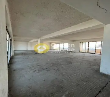 Office 450m<sup>2</sup> for rent photo 3
