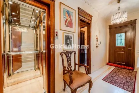 Independent Maisonette 315m<sup>2</sup> for sale photo 5649427