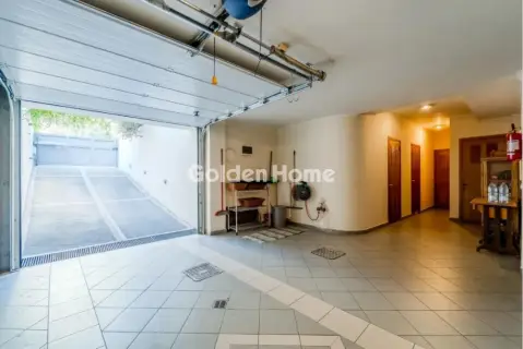 Independent Maisonette 315m<sup>2</sup> for sale photo 5649445