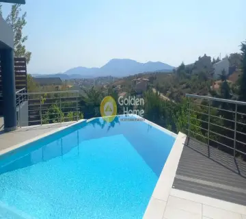 House 277m<sup>2</sup> for rent photo 5