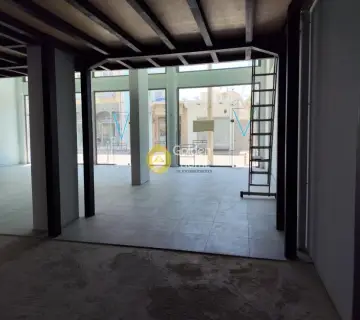 Store 160m<sup>2</sup> for rent photo 1