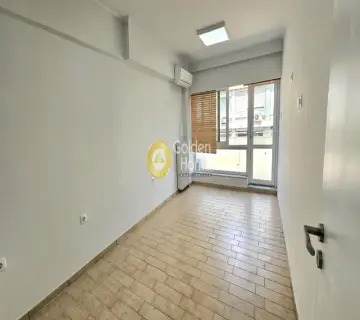 Studio 27m<sup>2</sup> for rent photo 2