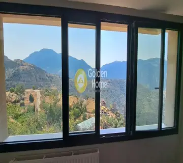 Floor Apartment 190m<sup>2</sup> for rent photo 3
