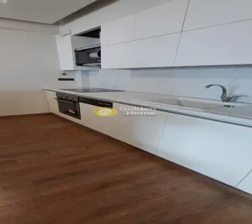 Floor Apartment 190m<sup>2</sup> for rent photo 16