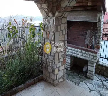 House 210m<sup>2</sup> for sale photo 37