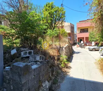 House 215m<sup>2</sup> for sale photo 2