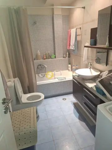 Studio 50m<sup>2</sup> for rent photo 2