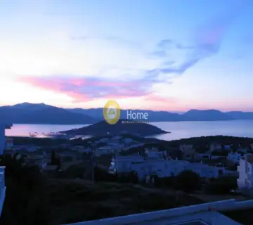 Οροφοδιαμέρισμα 120τ.μ. προς πώληση φωτογραφία 2