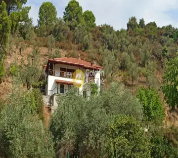 Independent Maisonette 200m<sup>2</sup> for sale photo 1