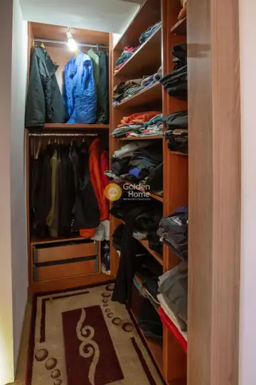 Floor Apartment 234m<sup>2</sup> for rent photo 16