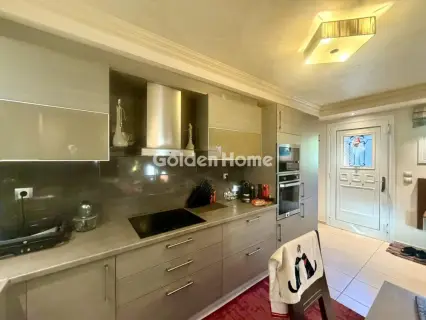 Independent Maisonette 367m<sup>2</sup> for sale photo 58