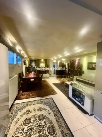 Independent Maisonette 367m<sup>2</sup> for sale photo 53