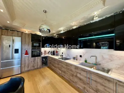 Independent Maisonette 367m<sup>2</sup> for sale photo 15