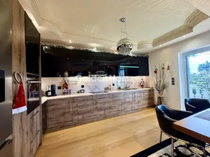 Independent Maisonette 367m<sup>2</sup> for sale photo 17