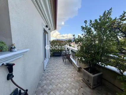 Independent Maisonette 367m<sup>2</sup> for sale photo 92