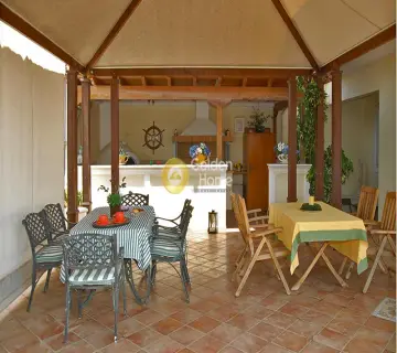 House 350m<sup>2</sup> for sale photo 52