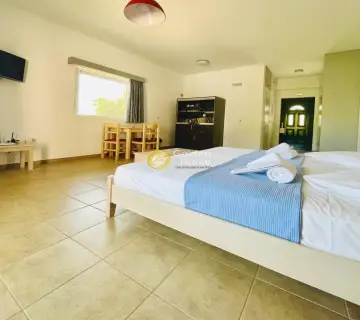 Hotel 1000m<sup>2</sup> for sale photo 4425277