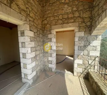 Maisonette Attached 131m<sup>2</sup> for sale photo 9