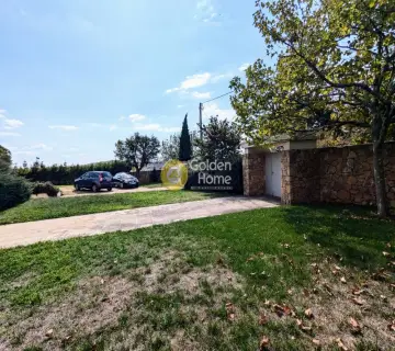 House 490m<sup>2</sup> for sale photo 4442972