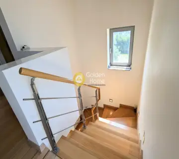 House 490m<sup>2</sup> for sale photo 4443006