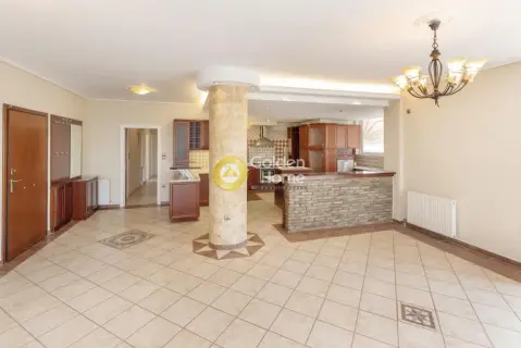 Floor Apartment 180m<sup>2</sup> for sale photo 4