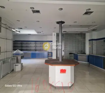 Independent Building 585m<sup>2</sup> for rent photo 1