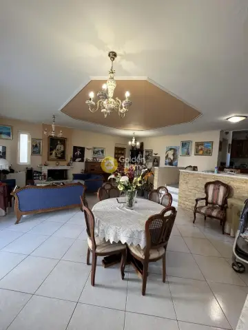 Floor Maisonette 185m<sup>2</sup> for sale photo 9