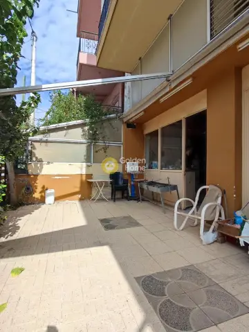 店铺 80m<sup>2</sup> for rent photo 1