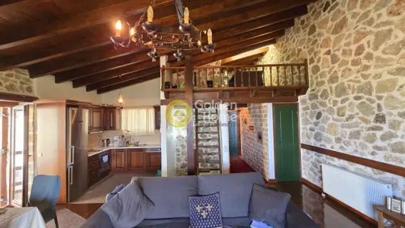 Maisonette Attached 206m<sup>2</sup> for sale photo 2