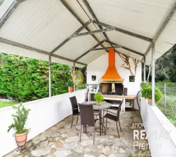House 300m<sup>2</sup> for sale photo 4478720