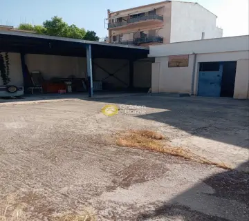 Independent Building 1000m<sup>2</sup> for rent photo 4