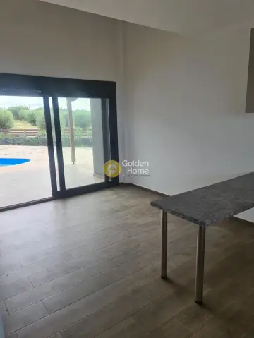 Independent Maisonette 62m<sup>2</sup> for sale photo 3