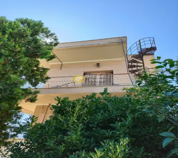 Independent Building 360m<sup>2</sup> for sale photo 9