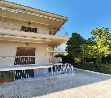 Independent Building 360m<sup>2</sup> for sale photo 26