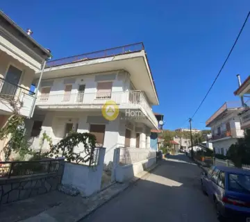 House 200m<sup>2</sup> for sale photo 3