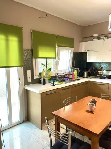 Independent Maisonette 313m<sup>2</sup> for sale photo 7