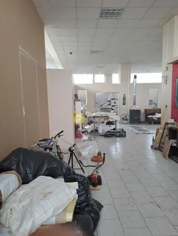 Industrial 216m<sup>2</sup> for sale photo 2