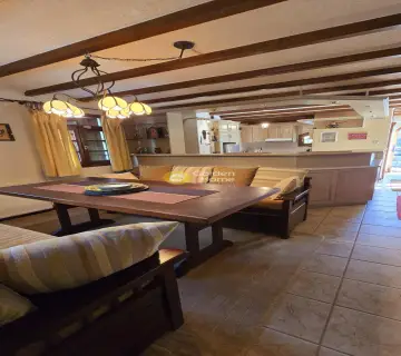 Hotel 250m<sup>2</sup> for sale photo 11