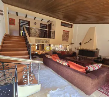 Hotel 250m<sup>2</sup> for sale photo 1