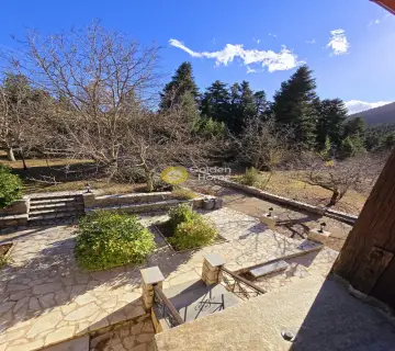 Hotel 250m<sup>2</sup> for sale photo 3