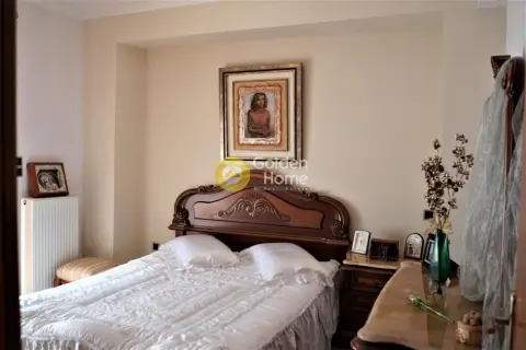 Independent Maisonette 207m<sup>2</sup> for sale photo 14