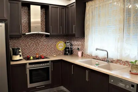 Independent Maisonette 207m<sup>2</sup> for sale photo 6